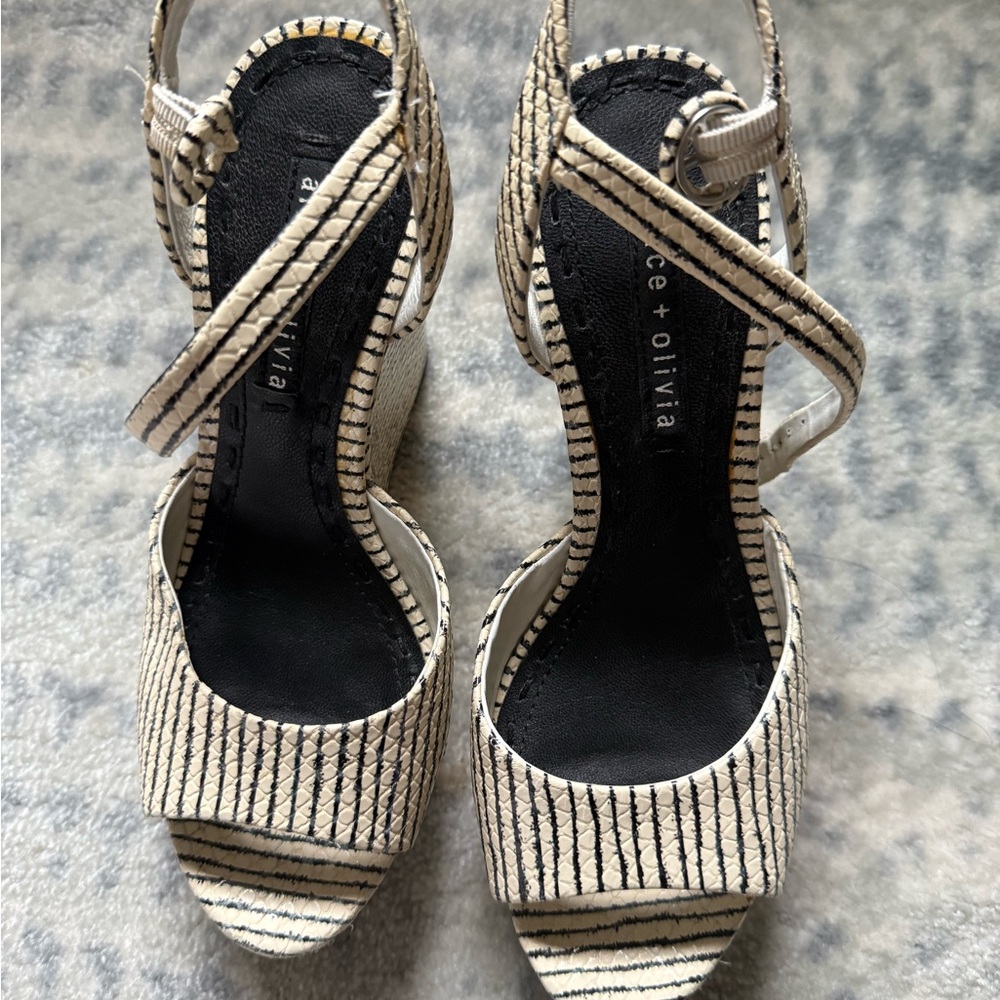 Alice + Olivia Black and Cream wedge platform Women's Sandals